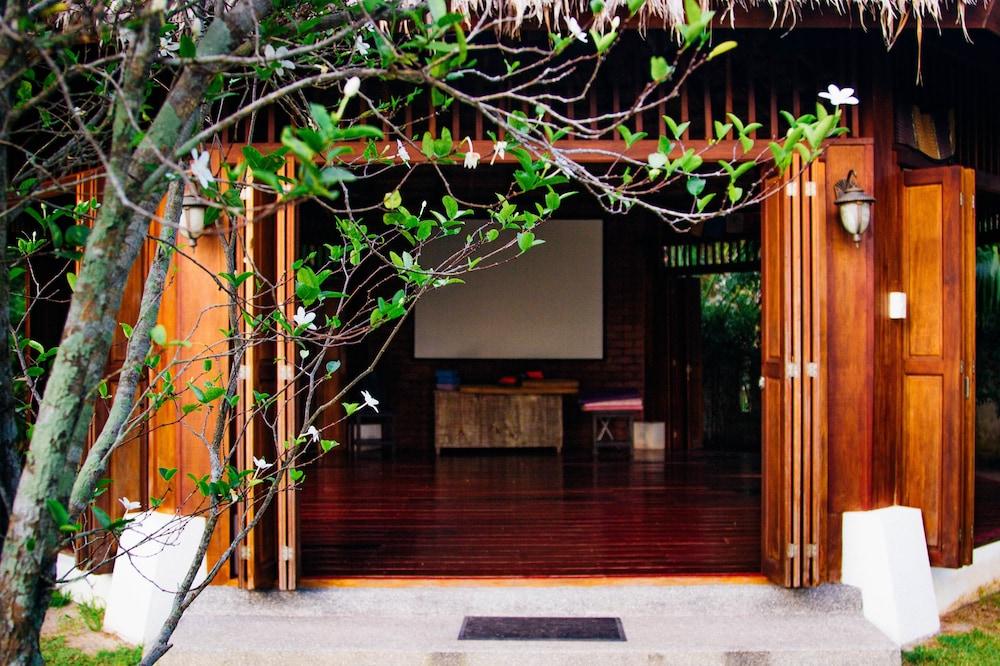 Easy Time Resort Laem Sai Beach Exterior foto